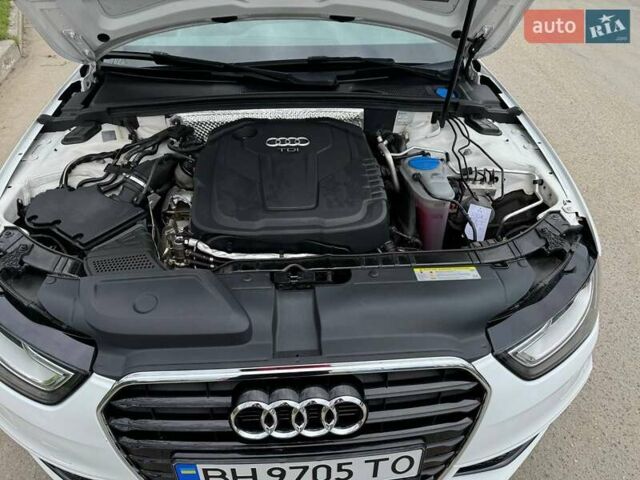 Белый Ауди А4, объемом двигателя 1.97 л и пробегом 144 тыс. км за 25300 $, фото 11 на Automoto.ua