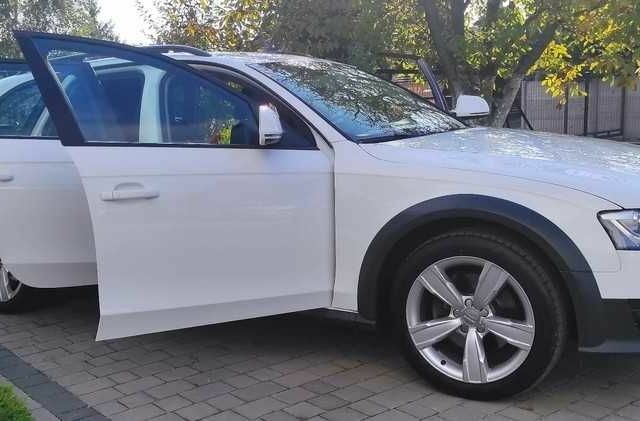 Білий Ауді А4, об'ємом двигуна 2 л та пробігом 123 тис. км за 8950 $, фото 7 на Automoto.ua