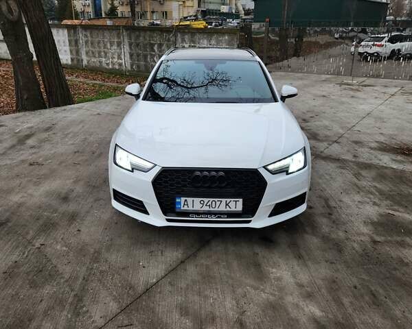 Белый Ауди А4, объемом двигателя 2.97 л и пробегом 310 тыс. км за 18900 $, фото 2 на Automoto.ua