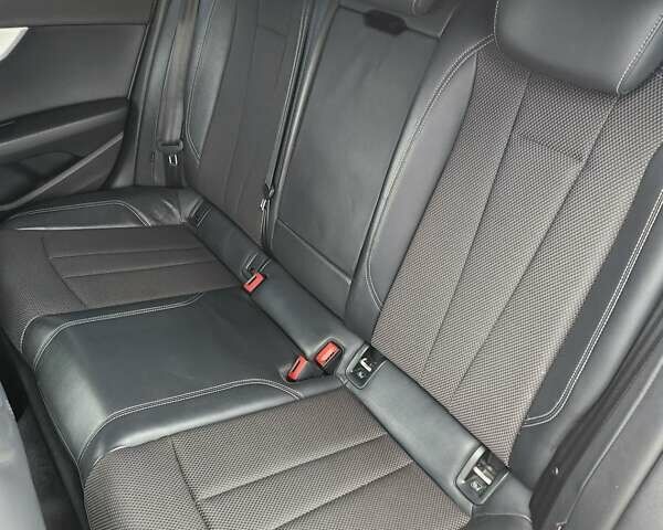 Белый Ауди А4, объемом двигателя 2.97 л и пробегом 310 тыс. км за 18900 $, фото 12 на Automoto.ua