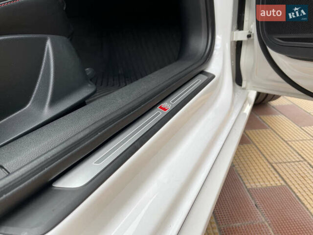 Белый Ауди А4, объемом двигателя 1.98 л и пробегом 113 тыс. км за 22799 $, фото 83 на Automoto.ua