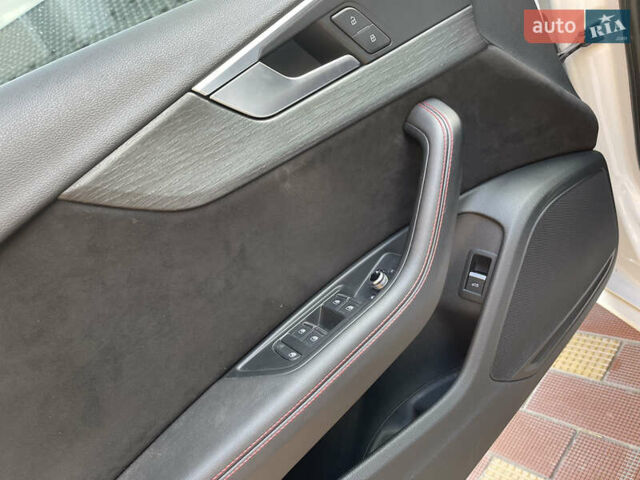 Белый Ауди А4, объемом двигателя 1.98 л и пробегом 113 тыс. км за 22799 $, фото 35 на Automoto.ua