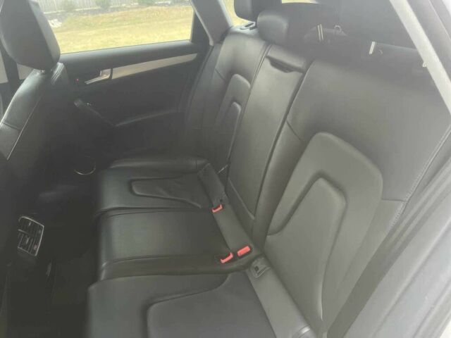 Белый Ауди А4, объемом двигателя 2 л и пробегом 77 тыс. км за 13800 $, фото 12 на Automoto.ua