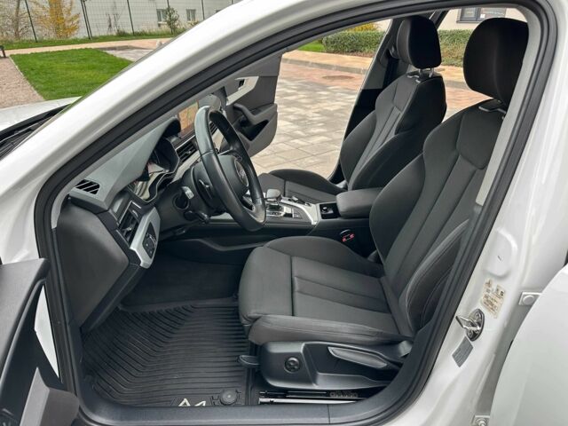 Ауді А4 2017 у Києві на Automoto.ua Білий Ауді А4, об'ємом двигуна 2 л та пробігом 227 тис. км за 16333 $, фото 14 на Automoto.ua