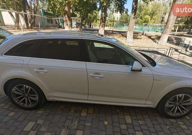 Белый Ауди А4, объемом двигателя 1.98 л и пробегом 80 тыс. км за 26000 $, фото 8 на Automoto.ua