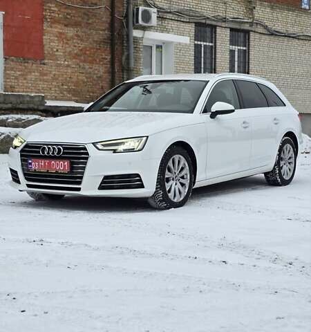 Белый Ауди А4, объемом двигателя 2 л и пробегом 214 тыс. км за 18500 $, фото 3 на Automoto.ua