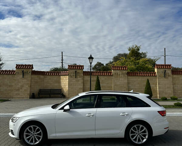 Белый Ауди А4, объемом двигателя 1.97 л и пробегом 220 тыс. км за 18500 $, фото 7 на Automoto.ua