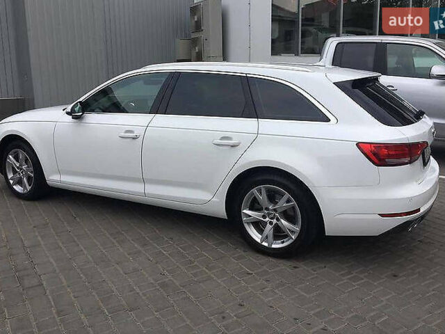 Ауді А4 2017 у Києві на Automoto.ua Білий Ауді А4, об'ємом двигуна 1.97 л та пробігом 270 тис. км за 14800 $, фото 4 на Automoto.ua