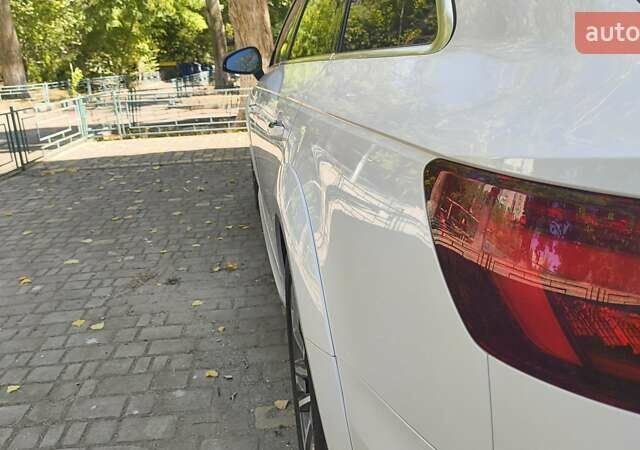 Белый Ауди А4, объемом двигателя 1.98 л и пробегом 80 тыс. км за 26000 $, фото 3 на Automoto.ua