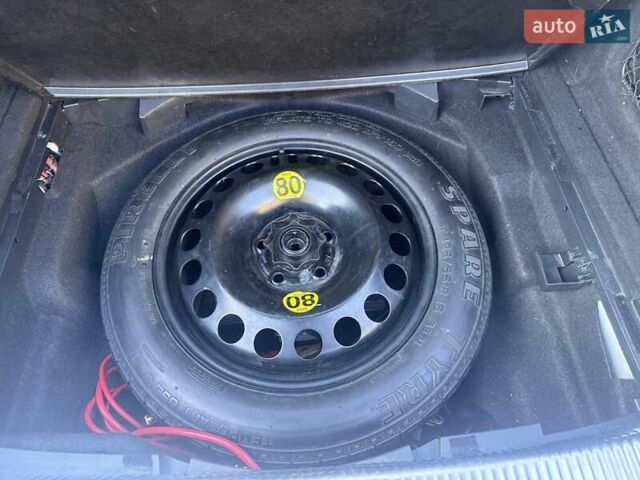 Белый Ауди А4, объемом двигателя 2 л и пробегом 295 тыс. км за 17999 $, фото 8 на Automoto.ua