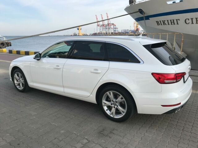 Білий Ауді А4, об'ємом двигуна 2 л та пробігом 63 тис. км за 35700 $, фото 8 на Automoto.ua