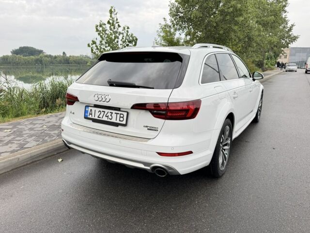 Белый Ауди А4, объемом двигателя 2 л и пробегом 123 тыс. км за 21800 $, фото 5 на Automoto.ua