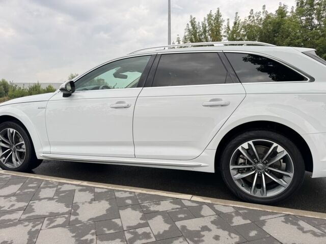 Белый Ауди А4, объемом двигателя 2 л и пробегом 123 тыс. км за 21800 $, фото 8 на Automoto.ua