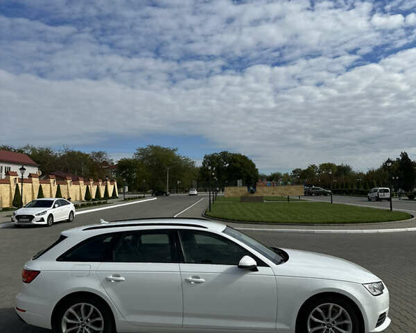 Белый Ауди А4, объемом двигателя 1.97 л и пробегом 220 тыс. км за 18500 $, фото 2 на Automoto.ua