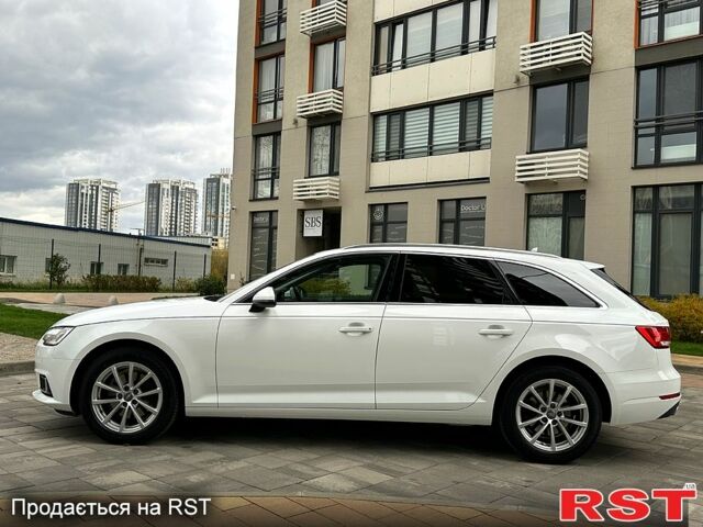 Білий Ауді А4, об'ємом двигуна 2 л та пробігом 227 тис. км за 16333 $, фото 5 на Automoto.ua