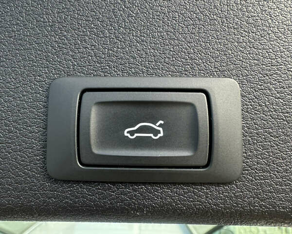 Белый Ауди А4, объемом двигателя 1.97 л и пробегом 220 тыс. км за 18500 $, фото 14 на Automoto.ua