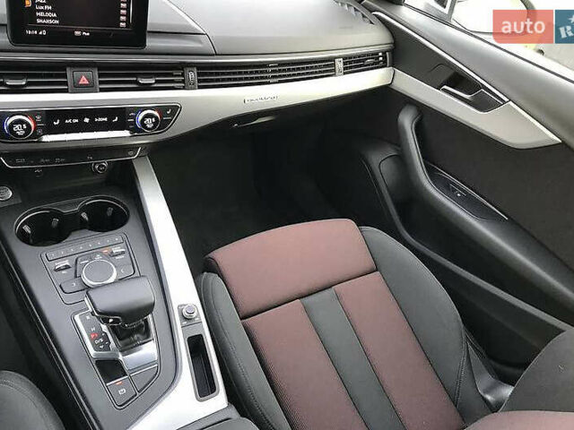 Ауді А4 2017 у Києві на Automoto.ua Білий Ауді А4, об'ємом двигуна 1.97 л та пробігом 270 тис. км за 14800 $, фото 8 на Automoto.ua