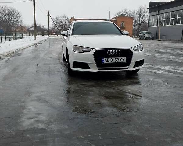 Белый Ауди А4, объемом двигателя 2 л и пробегом 368 тыс. км за 15300 $, фото 10 на Automoto.ua