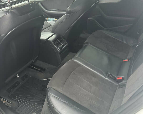 Білий Ауді А4, об'ємом двигуна 1.97 л та пробігом 340 тис. км за 19900 $, фото 13 на Automoto.ua