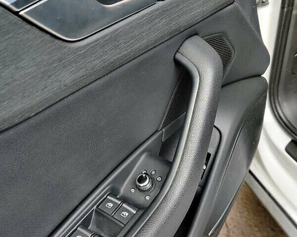 Белый Ауди А4, объемом двигателя 1.98 л и пробегом 78 тыс. км за 20500 $, фото 16 на Automoto.ua