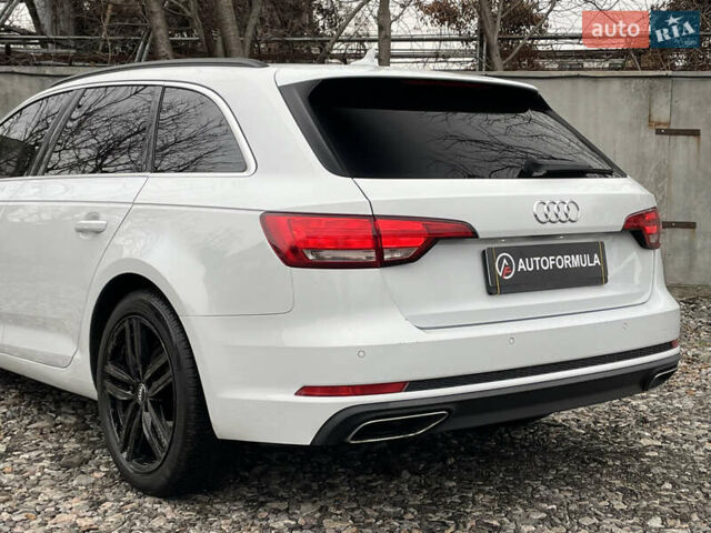 Белый Ауди А4, объемом двигателя 1.97 л и пробегом 231 тыс. км за 18490 $, фото 6 на Automoto.ua
