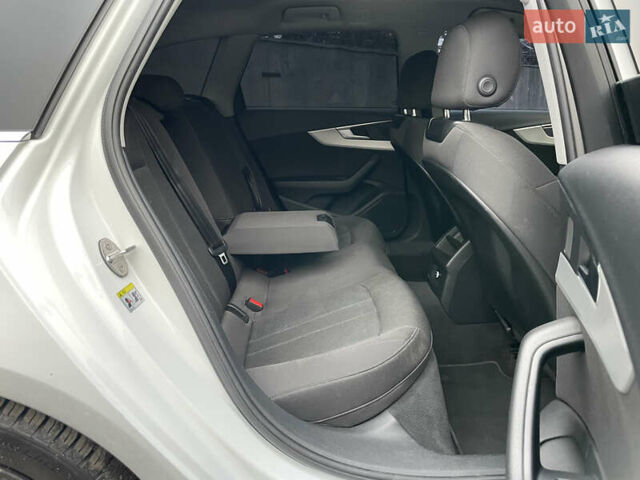 Белый Ауди А4, объемом двигателя 1.97 л и пробегом 231 тыс. км за 18490 $, фото 13 на Automoto.ua