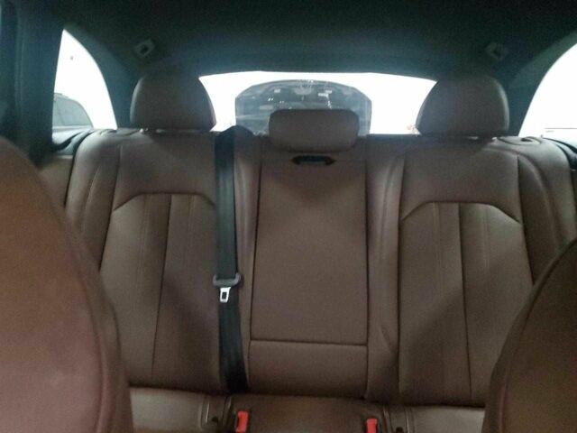 Белый Ауди А4, объемом двигателя 2 л и пробегом 77 тыс. км за 7500 $, фото 9 на Automoto.ua