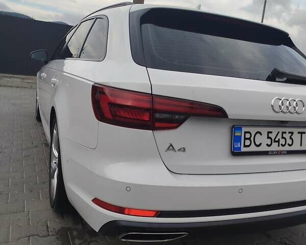 Белый Ауди А4, объемом двигателя 1.97 л и пробегом 260 тыс. км за 29999 $, фото 8 на Automoto.ua