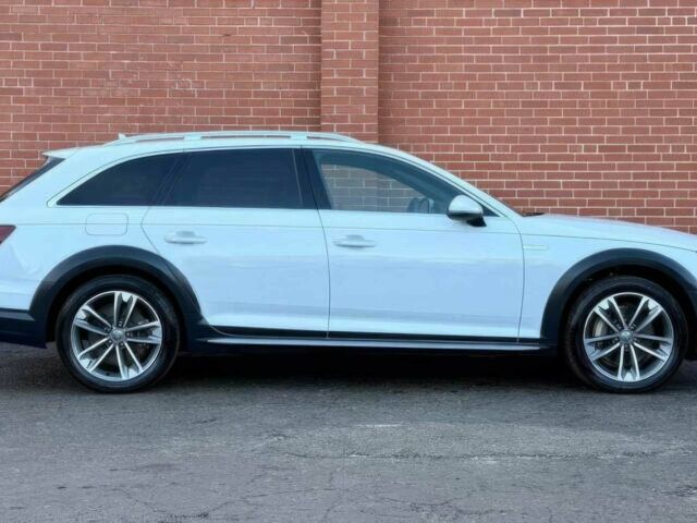 Белый Ауди А4, объемом двигателя 2 л и пробегом 33 тыс. км за 16800 $, фото 3 на Automoto.ua