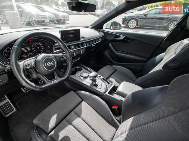 Белый Ауди А4, объемом двигателя 2 л и пробегом 175 тыс. км за 27990 $, фото 22 на Automoto.ua