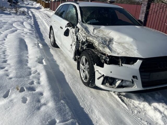 Білий Ауді А4, об'ємом двигуна 2 л та пробігом 247 тис. км за 12700 $, фото 2 на Automoto.ua
