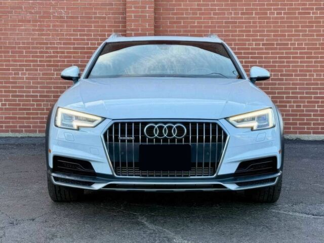 Белый Ауди А4, объемом двигателя 2 л и пробегом 33 тыс. км за 16800 $, фото 1 на Automoto.ua