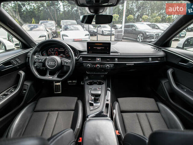 Белый Ауди А4, объемом двигателя 2 л и пробегом 175 тыс. км за 27990 $, фото 11 на Automoto.ua