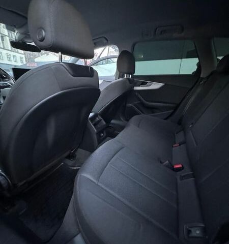 Білий Ауді А4, об'ємом двигуна 1.97 л та пробігом 206 тис. км за 25500 $, фото 31 на Automoto.ua