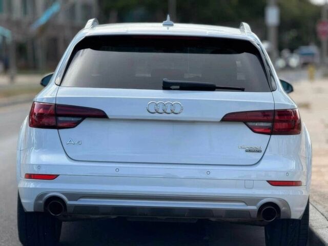 Білий Ауді А4, об'ємом двигуна 2 л та пробігом 37 тис. км за 11000 $, фото 4 на Automoto.ua