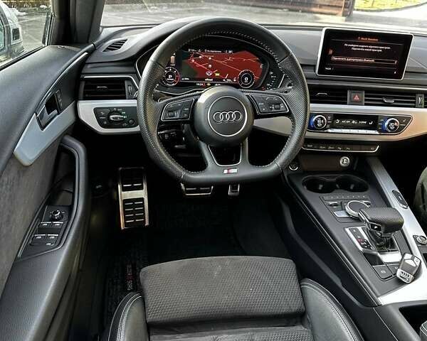 Белый Ауди А4, объемом двигателя 1.97 л и пробегом 260 тыс. км за 29999 $, фото 7 на Automoto.ua