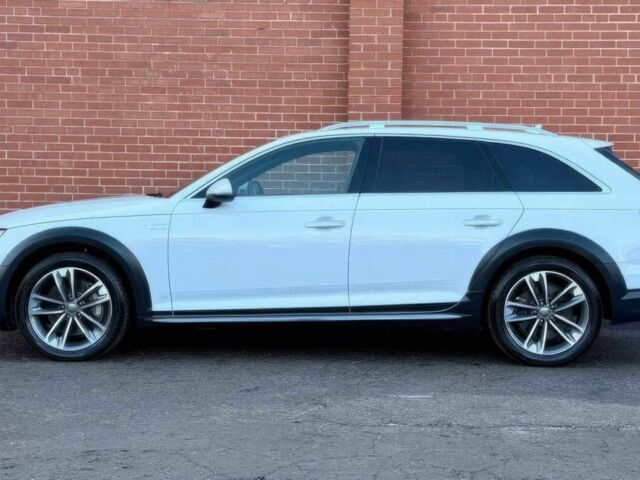 Белый Ауди А4, объемом двигателя 2 л и пробегом 33 тыс. км за 16800 $, фото 4 на Automoto.ua