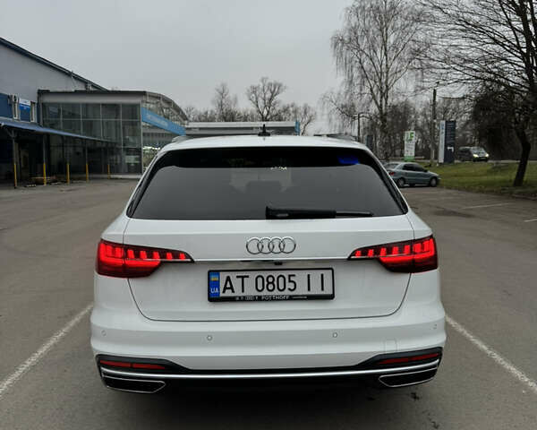 Белый Ауди А4, объемом двигателя 1.97 л и пробегом 99 тыс. км за 27250 $, фото 4 на Automoto.ua