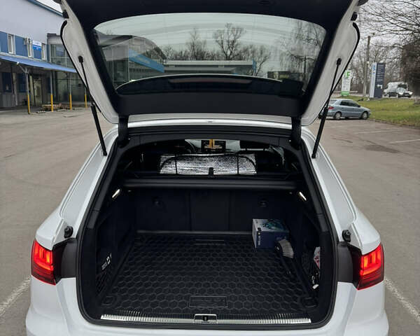 Белый Ауди А4, объемом двигателя 1.97 л и пробегом 99 тыс. км за 27250 $, фото 23 на Automoto.ua