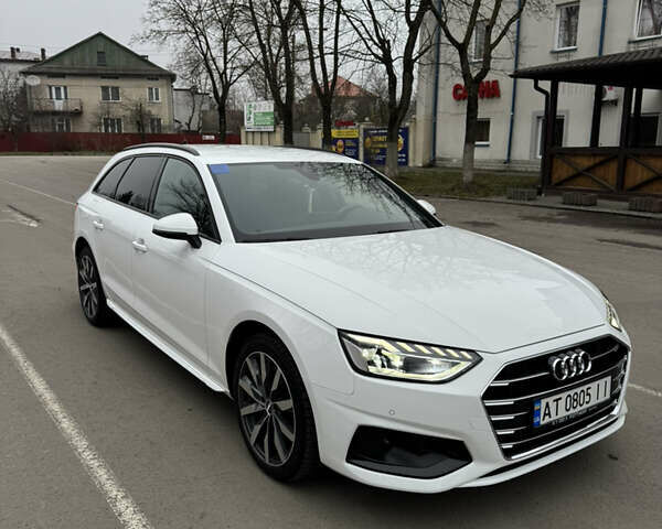 Белый Ауди А4, объемом двигателя 1.97 л и пробегом 99 тыс. км за 27250 $, фото 7 на Automoto.ua