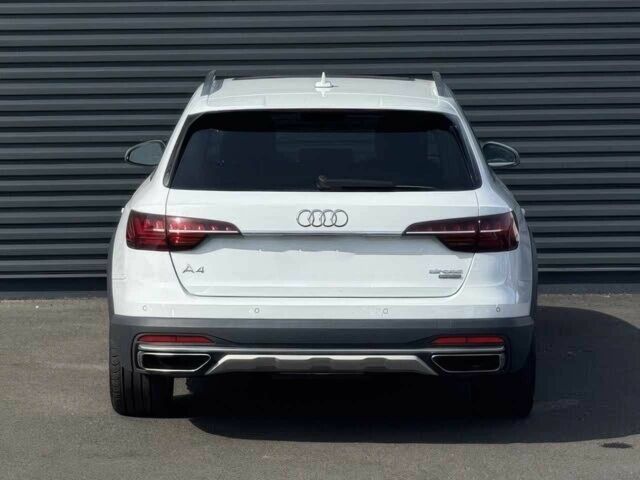 Белый Ауди А4, объемом двигателя 2 л и пробегом 32 тыс. км за 11000 $, фото 4 на Automoto.ua