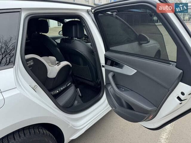 Белый Ауди А4, объемом двигателя 1.97 л и пробегом 99 тыс. км за 27250 $, фото 19 на Automoto.ua