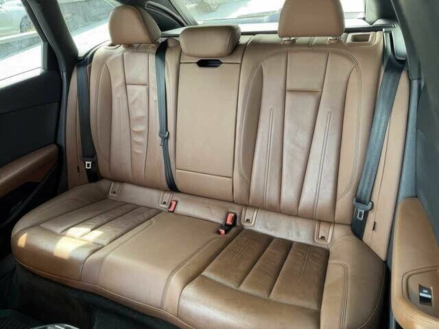 Белый Ауди А4, объемом двигателя 2 л и пробегом 32 тыс. км за 11000 $, фото 17 на Automoto.ua