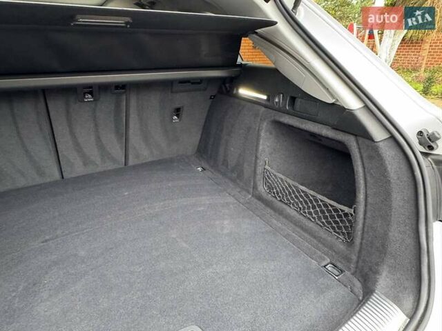 Белый Ауди А4, объемом двигателя 1.98 л и пробегом 12 тыс. км за 35000 $, фото 57 на Automoto.ua