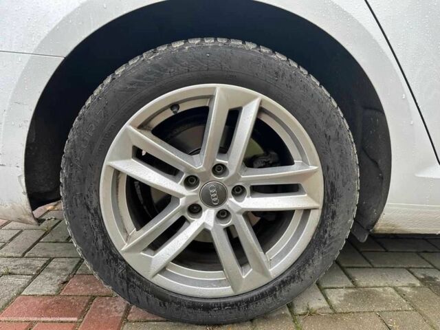 Белый Ауди А4, объемом двигателя 2 л и пробегом 99 тыс. км за 16500 $, фото 8 на Automoto.ua