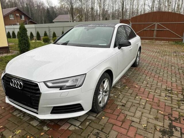 Белый Ауди А4, объемом двигателя 2 л и пробегом 99 тыс. км за 16500 $, фото 1 на Automoto.ua