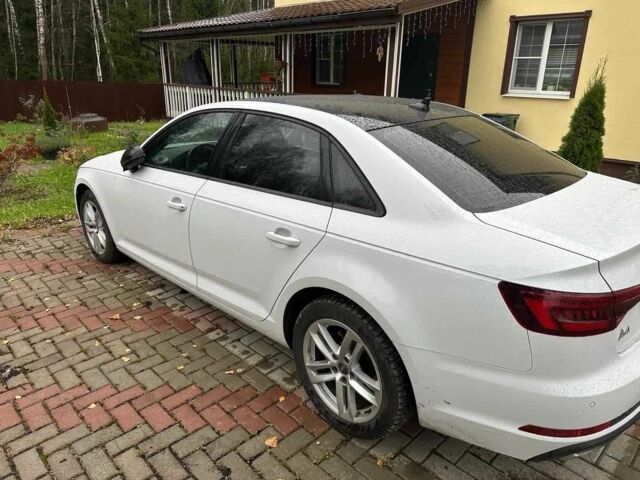 Белый Ауди А4, объемом двигателя 2 л и пробегом 99 тыс. км за 16500 $, фото 4 на Automoto.ua