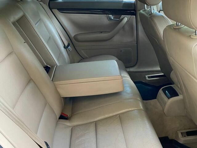 Бежевый Ауди А4, объемом двигателя 0 л и пробегом 315 тыс. км за 4200 $, фото 3 на Automoto.ua