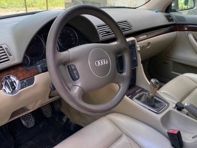 Бежевый Ауди А4, объемом двигателя 0 л и пробегом 315 тыс. км за 4200 $, фото 4 на Automoto.ua