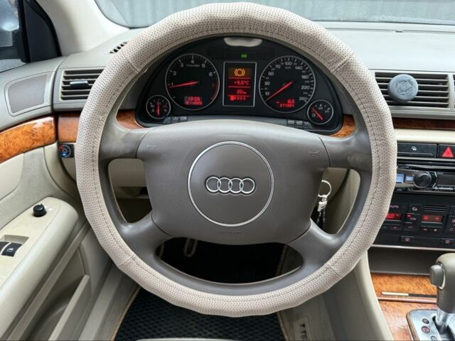 Бежевый Ауди А4, объемом двигателя 2 л и пробегом 377 тыс. км за 4750 $, фото 14 на Automoto.ua